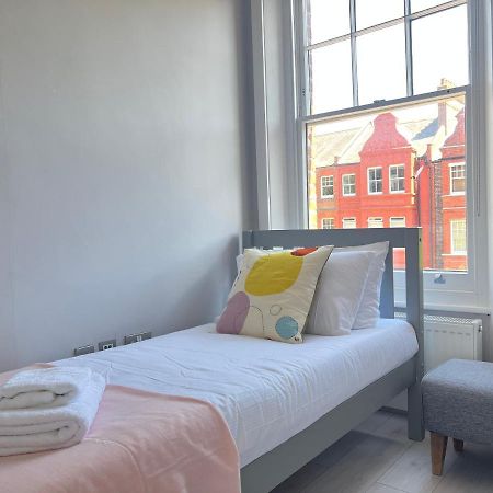 2 Bedroom Apartment In South Hampstead 런던 외부 사진