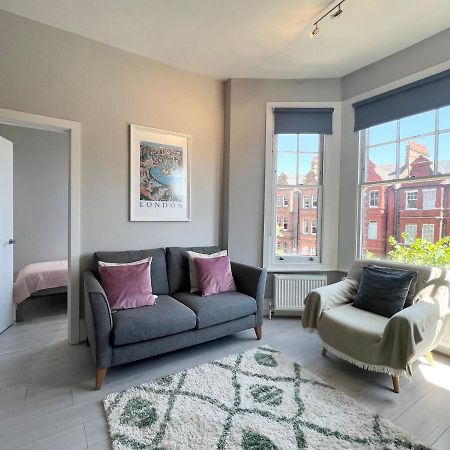 2 Bedroom Apartment In South Hampstead 런던 외부 사진