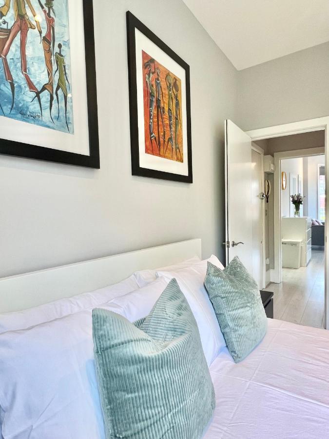 2 Bedroom Apartment In South Hampstead 런던 외부 사진